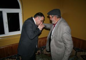 Ey siyaset, nelere kadirsin..!